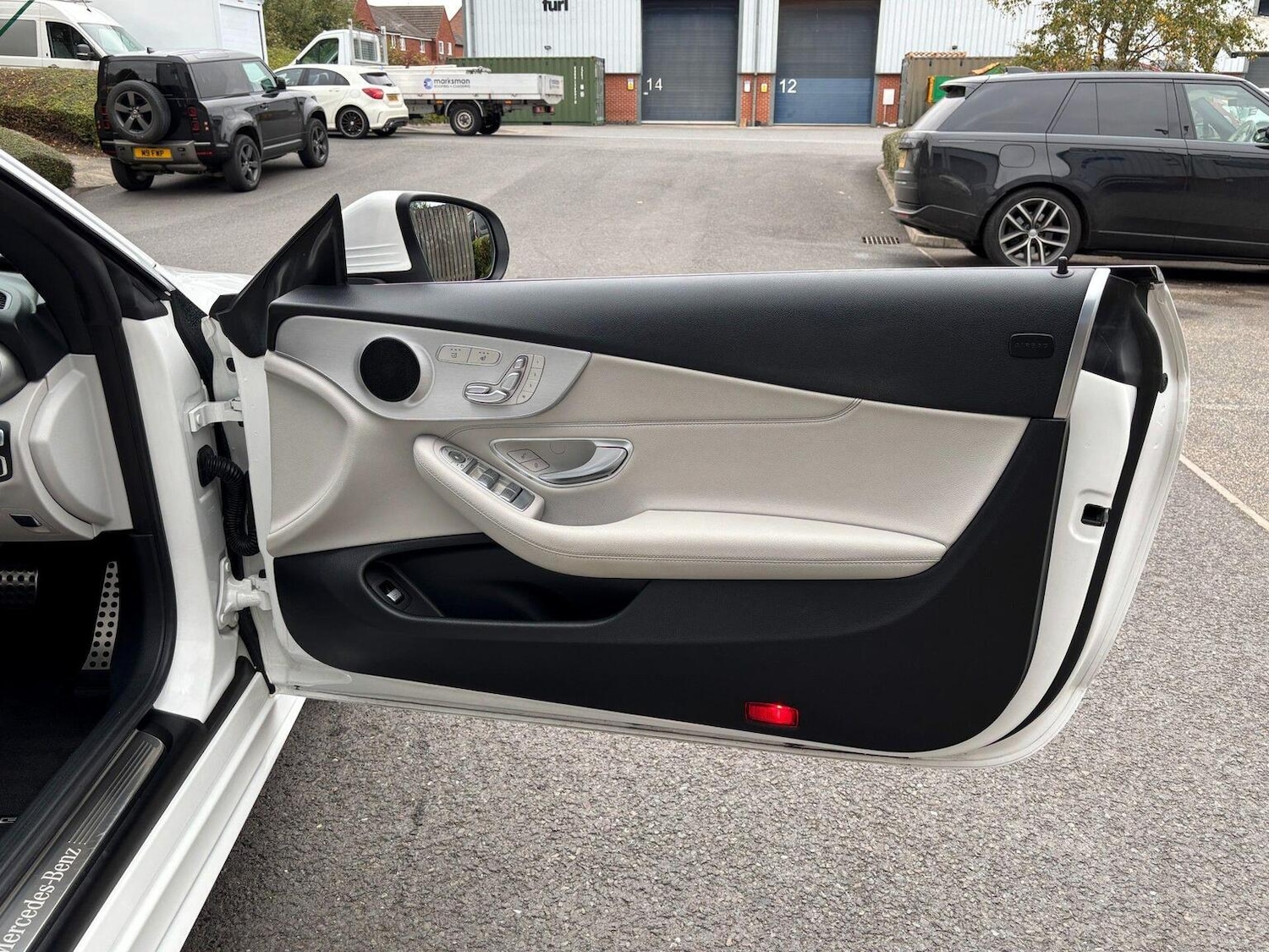 Used Mercedes-Benz C Class 2017 for sale - 76673147: Photo 39