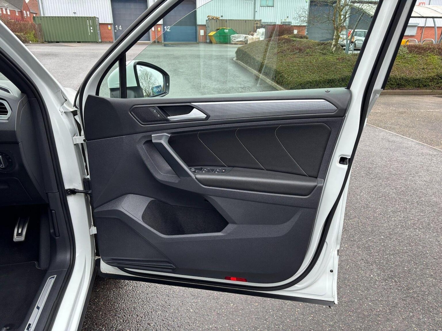 Used Volkswagen Tiguan 2018 for sale - 77501453: Photo 31