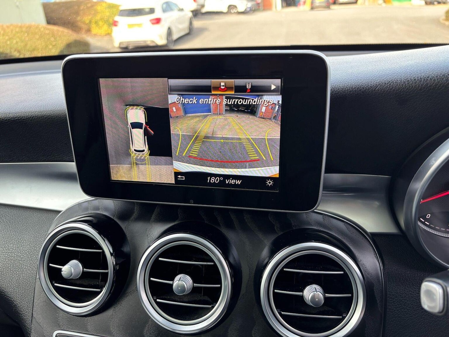 Used Mercedes-Benz GLC 2019 for sale - 77781669: Photo 11