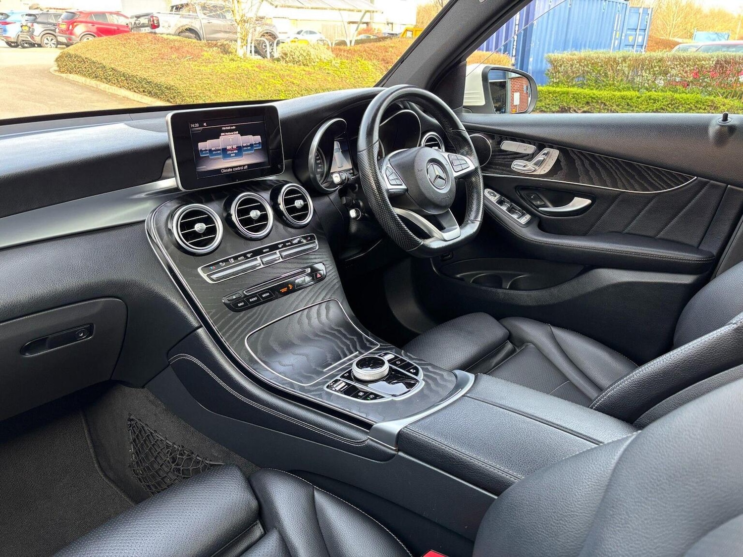 Used Mercedes-Benz GLC 2019 for sale - 77781669: Photo 6