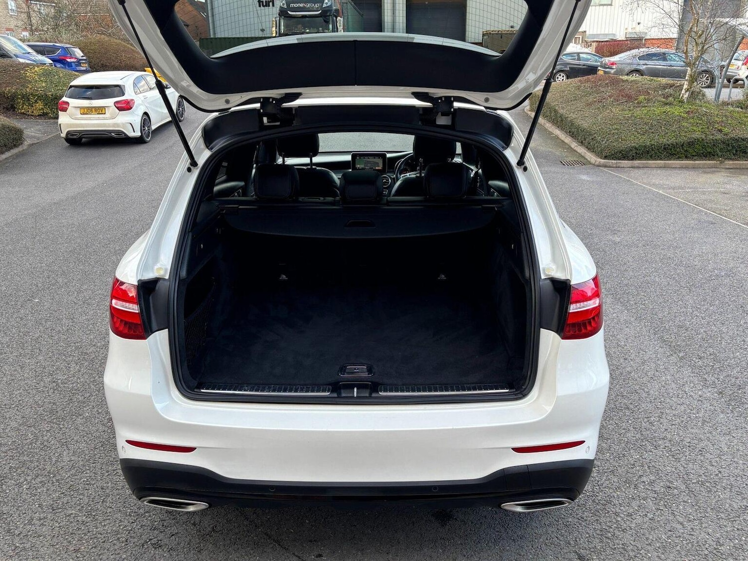 Used Mercedes-Benz GLC 2019 for sale - 77721389: Photo 26