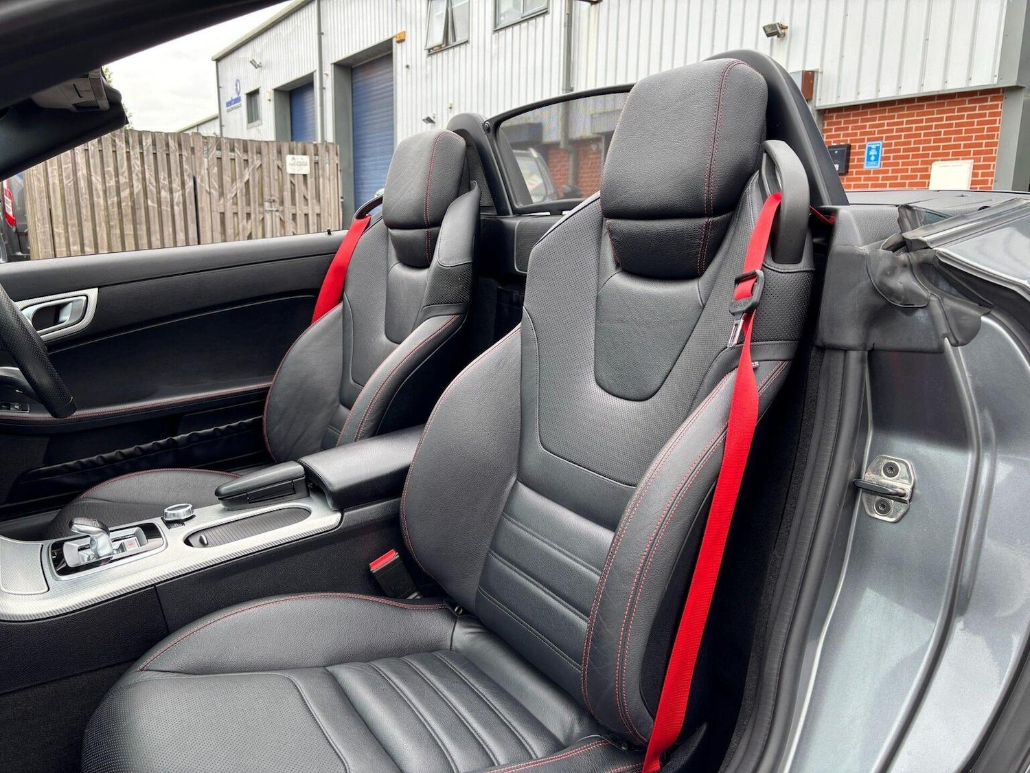 Used Mercedes-Benz SLC 2017 for sale - 76673144: Photo 24