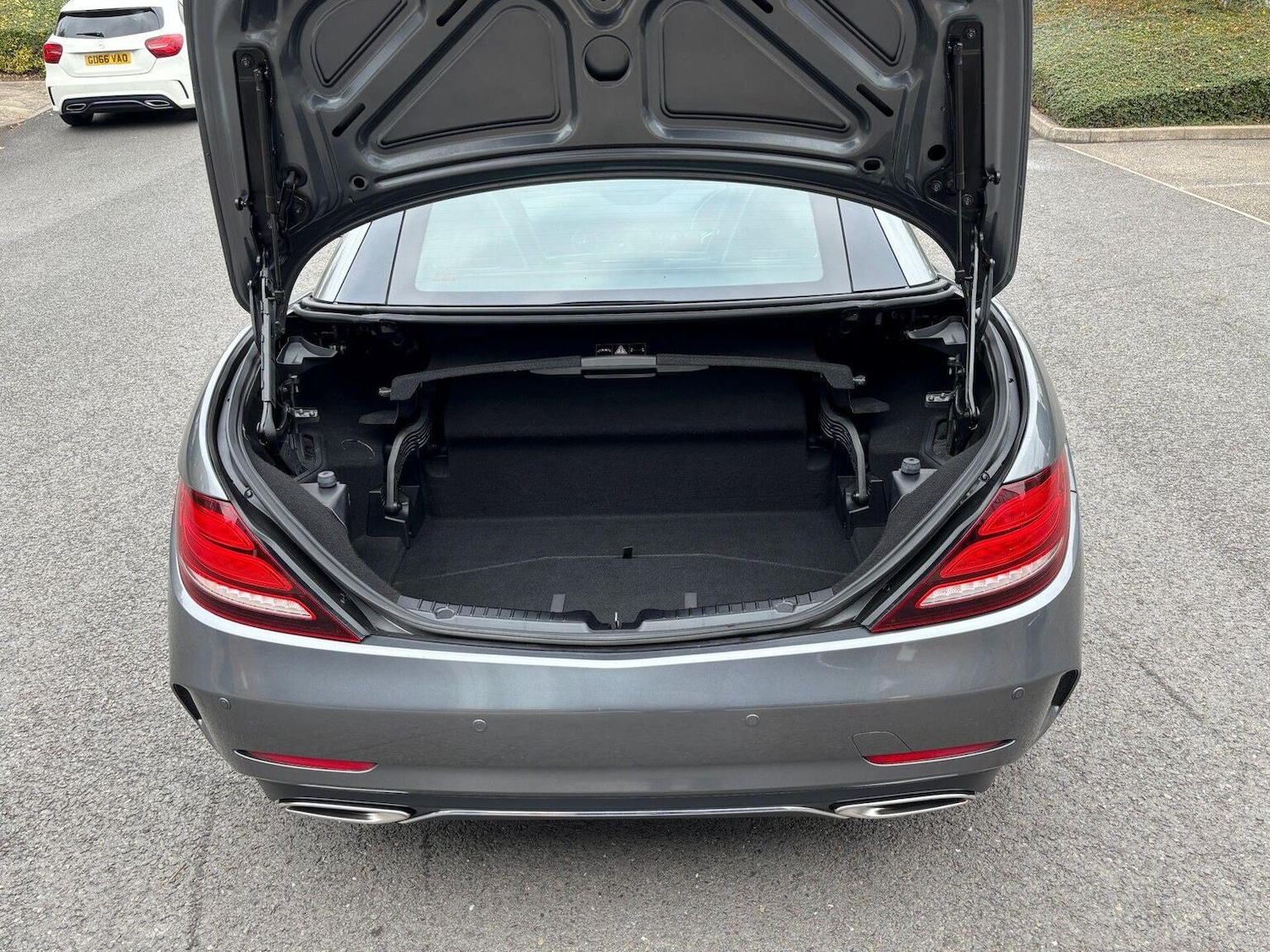 Used Mercedes-Benz SLC 2017 for sale - 76673144: Photo 37