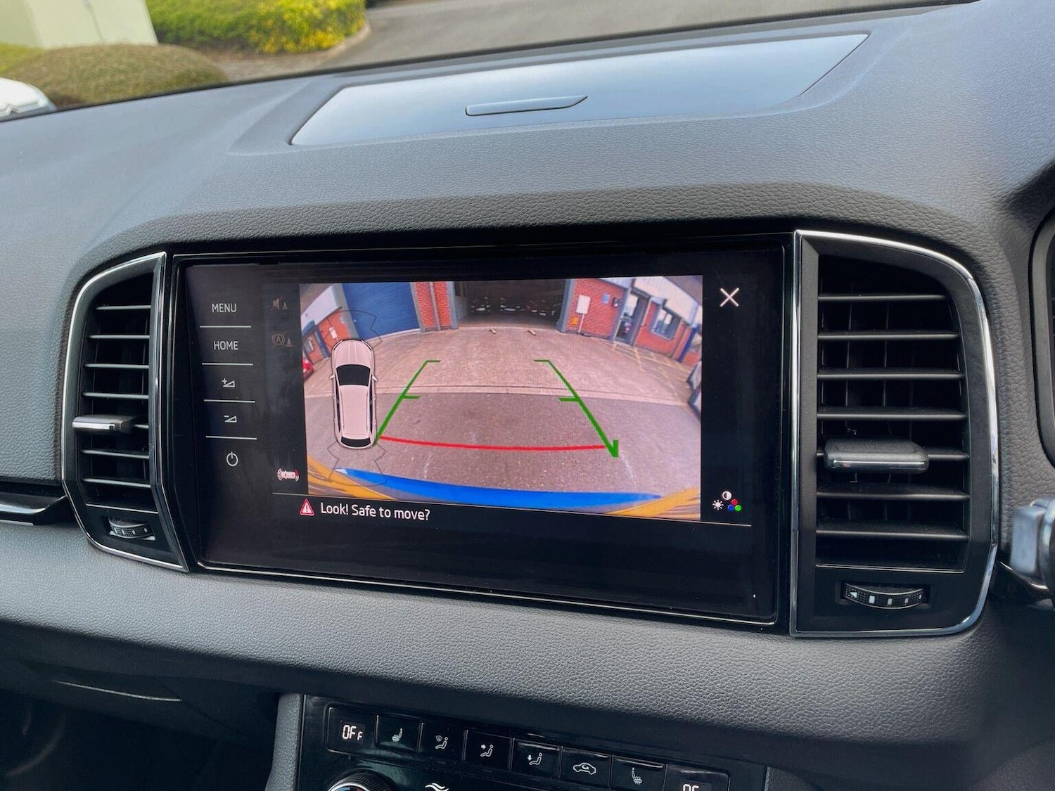 Used Skoda Karoq 2021 for sale - 76673143: Photo 14