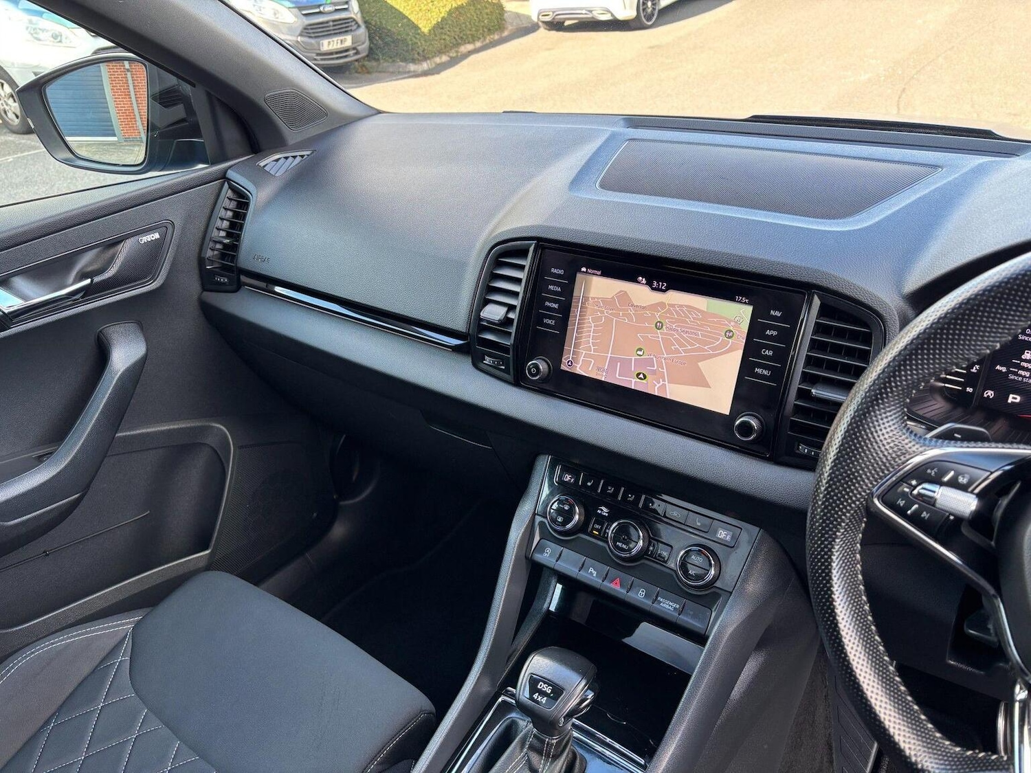 Used Skoda Karoq 2021 for sale - 76673143: Photo 16