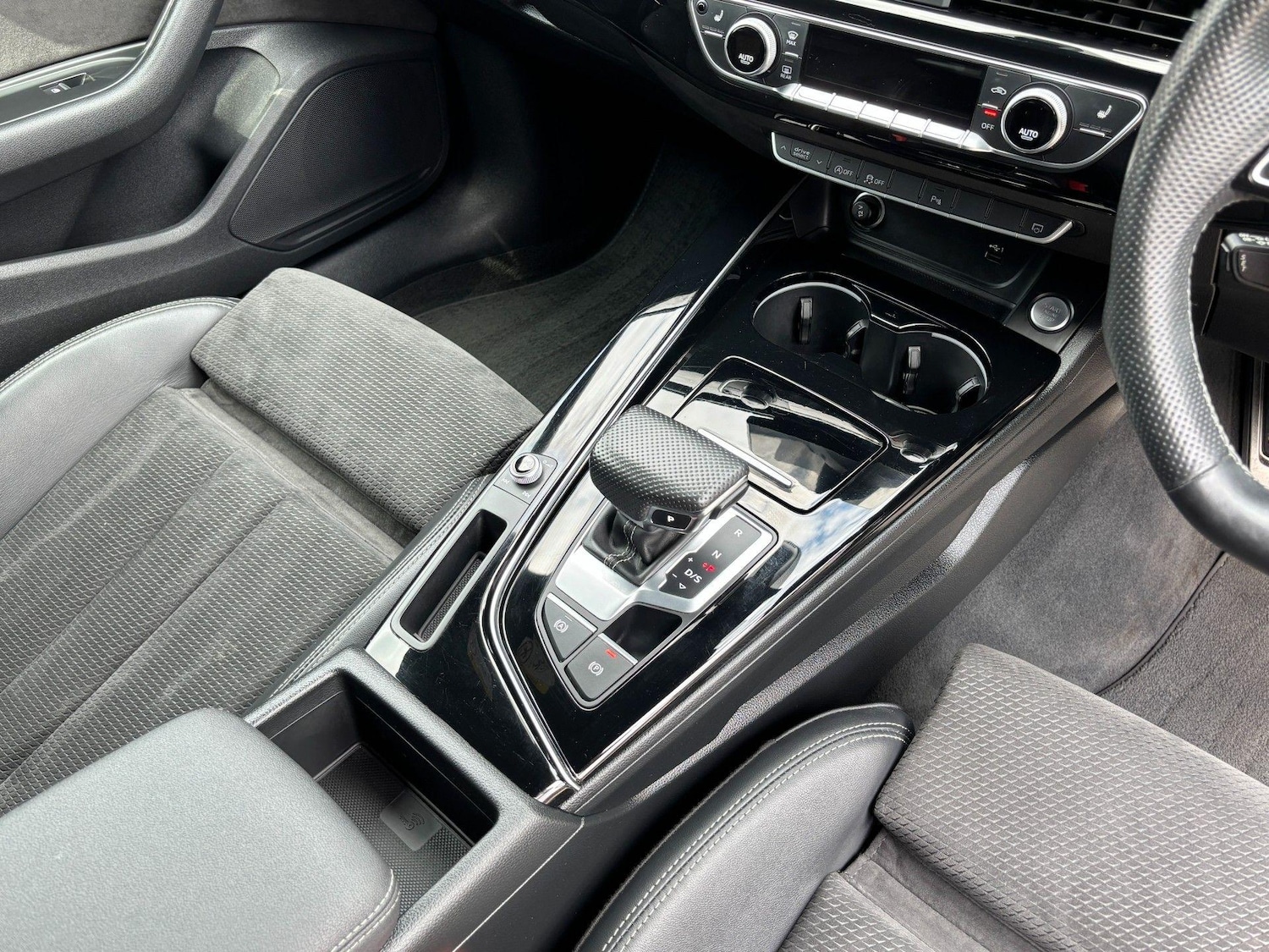 Used Audi A4 2021 for sale - 76615686: Photo 26