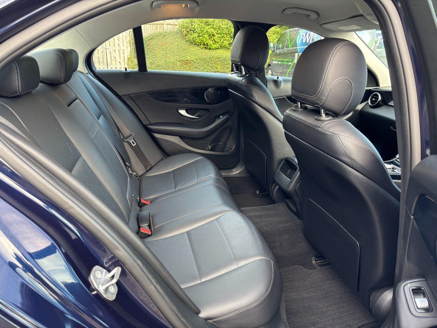 Used Mercedes-Benz C Class 2018 for sale - 76615685: Photo 7