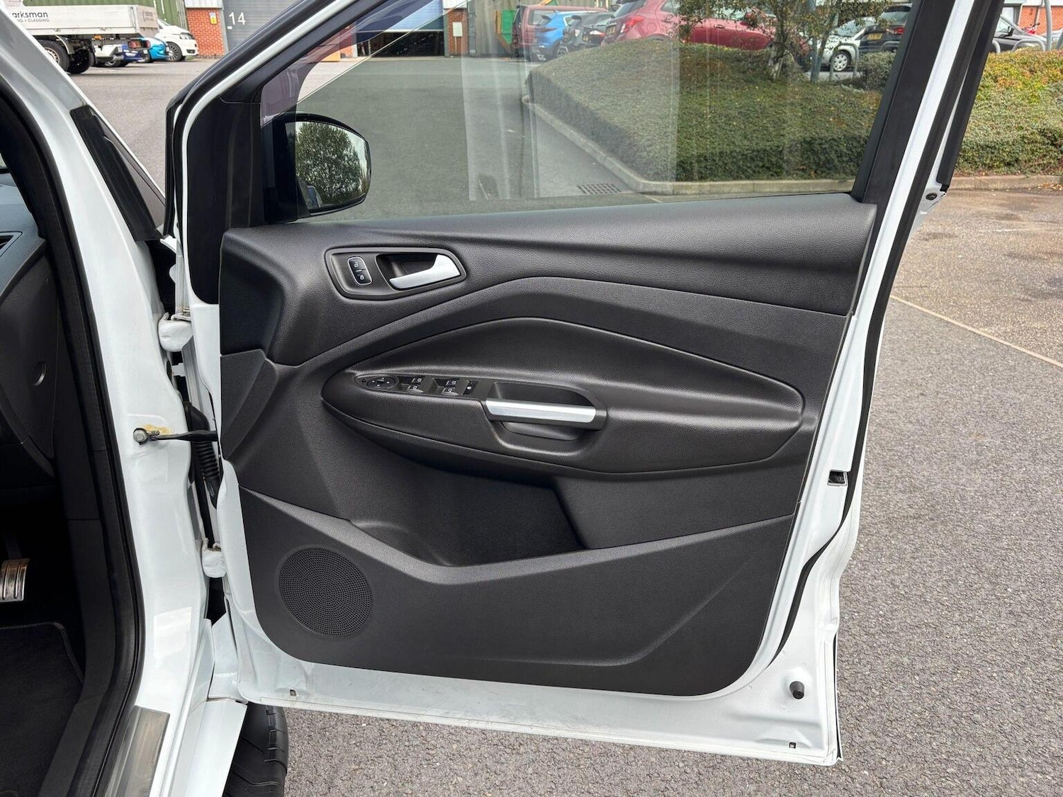 Used Ford Kuga 2017 for sale - 76673151: Photo 37