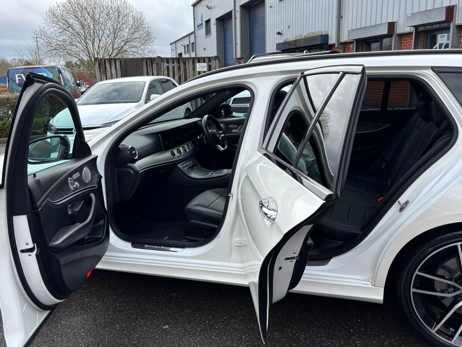 Used Mercedes-Benz E Class 2020 for sale - 77494811: Photo 37