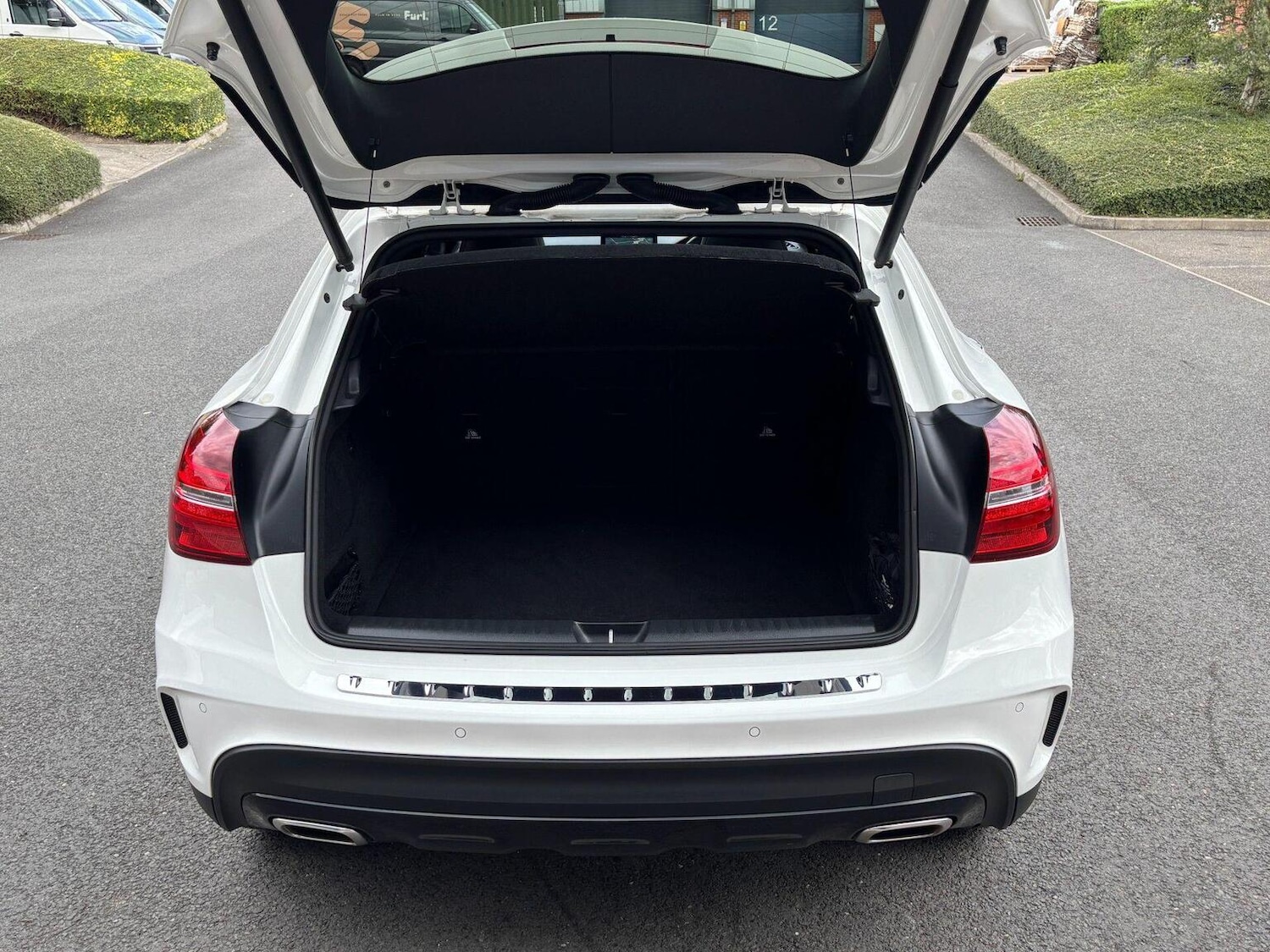 Used Mercedes-Benz GLA 2018 for sale - 76673160: Photo 31