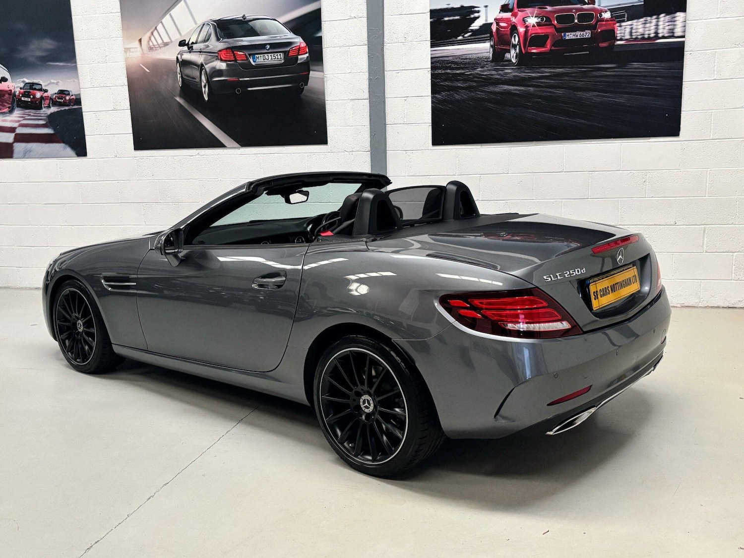 Used Mercedes-Benz SLC 2017 for sale - 76615679: Photo 4