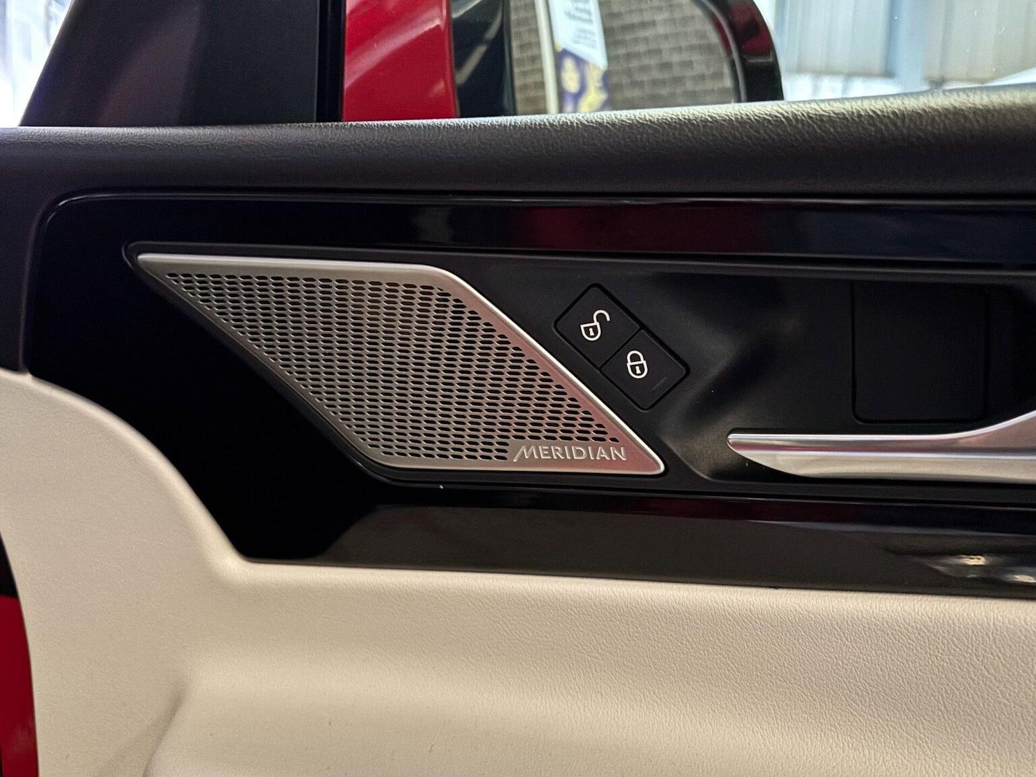 Used Jaguar XE 2019 for sale - 77350161: Photo 18