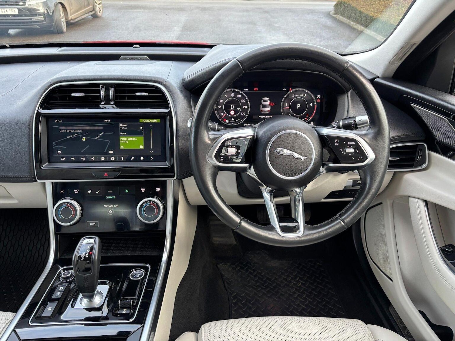 Used Jaguar XE 2019 for sale - 77350161: Photo 30