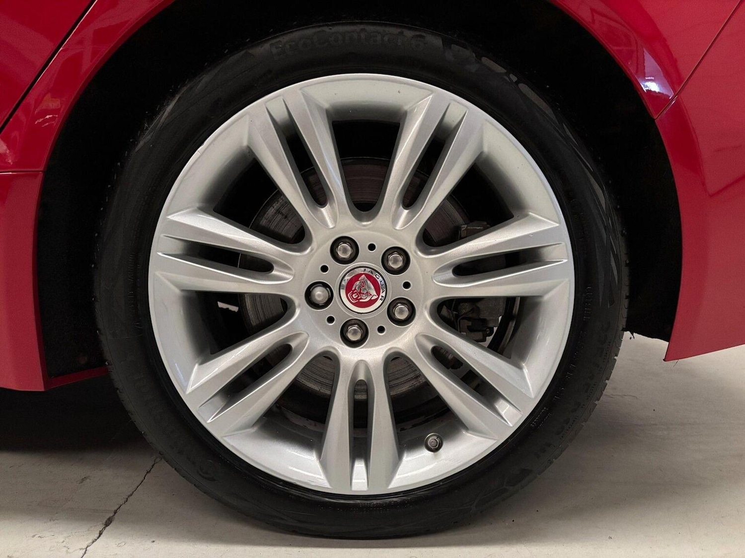 Used Jaguar XE 2019 for sale - 77350161: Photo 39