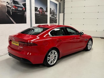 Used Jaguar XE 2019 for sale - 77350161: Photo