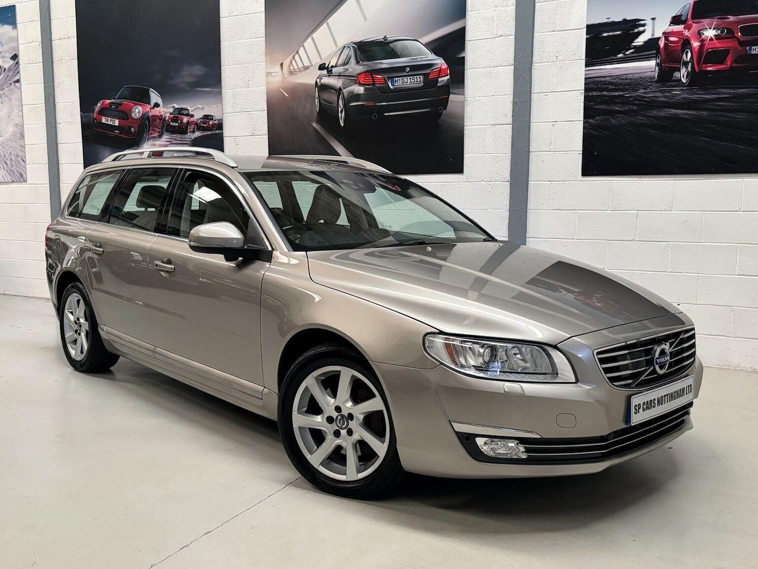 Used Volvo V70 2015 for sale - 76673154: Photo 1