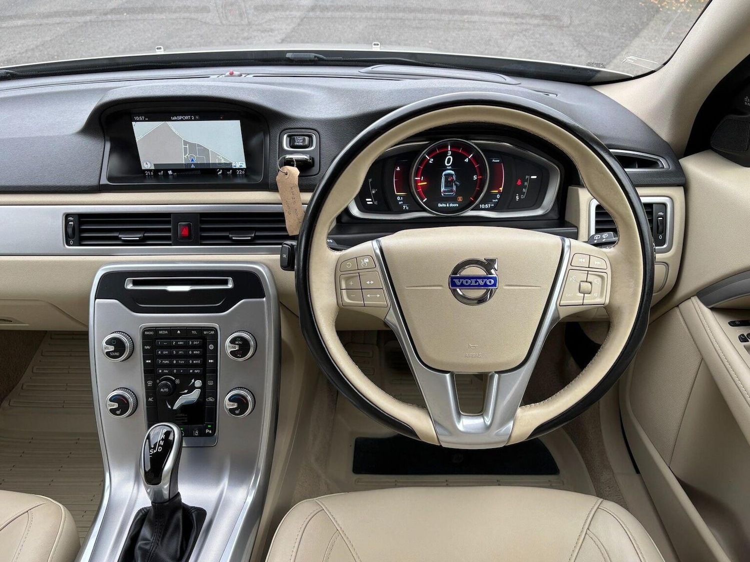 Used Volvo V70 2015 for sale - 76673154: Photo 19