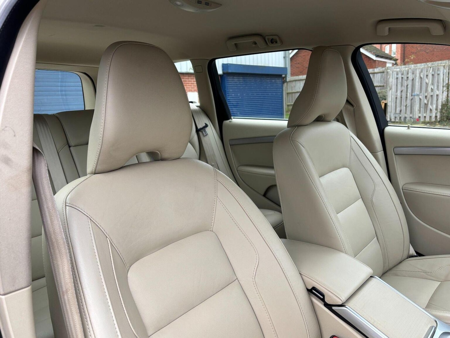 Used Volvo V70 2015 for sale - 76673154: Photo 28