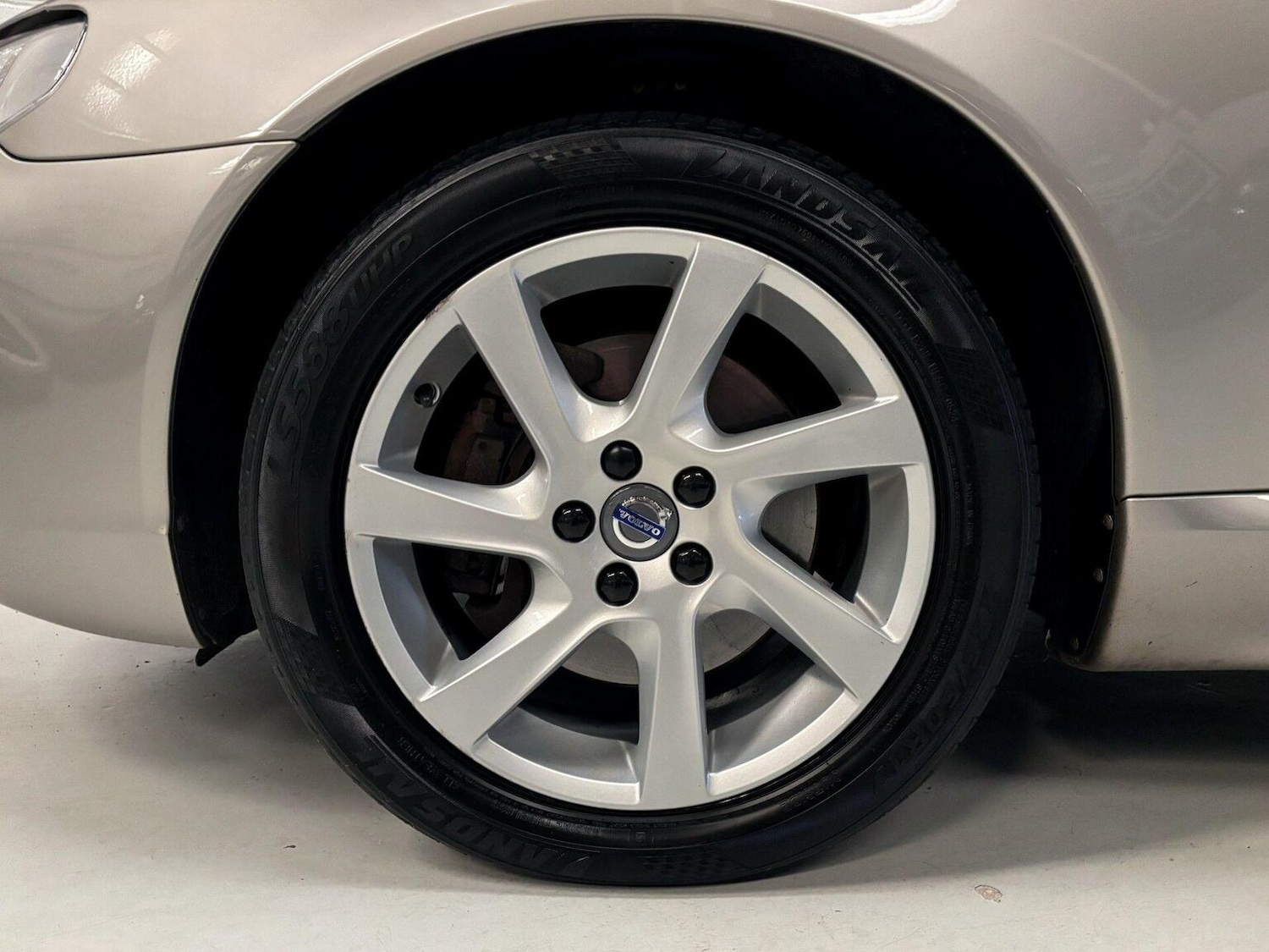 Used Volvo V70 2015 for sale - 76673154: Photo 40