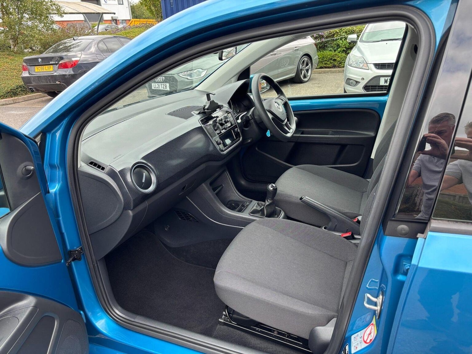 Used Volkswagen up! 2021 for sale - 76673153: Photo 25