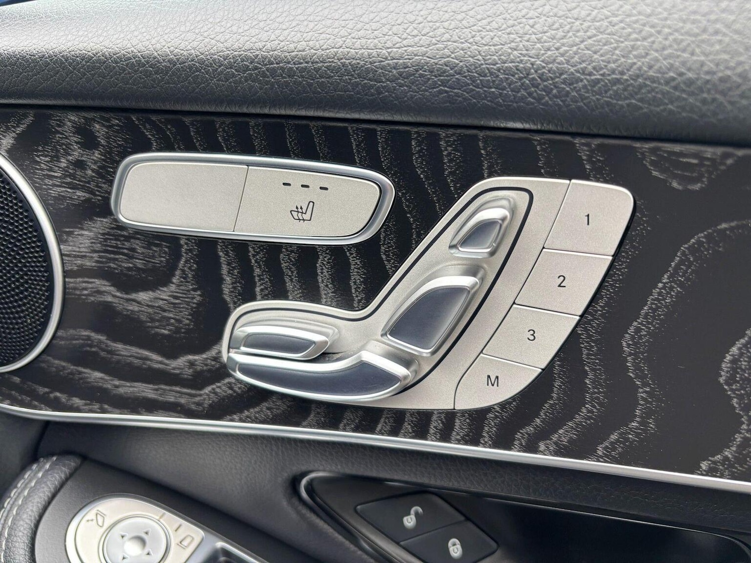 Used Mercedes-Benz GLC 2018 for sale - 77721365: Photo 15