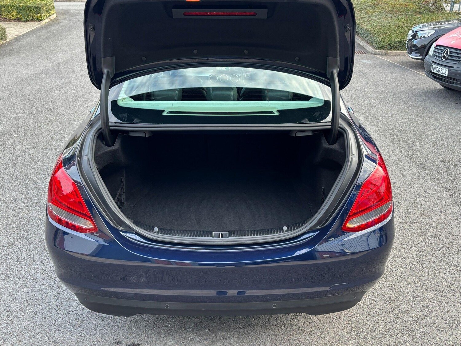 Used Mercedes-Benz C Class 2018 for sale - 76031822: Photo 33