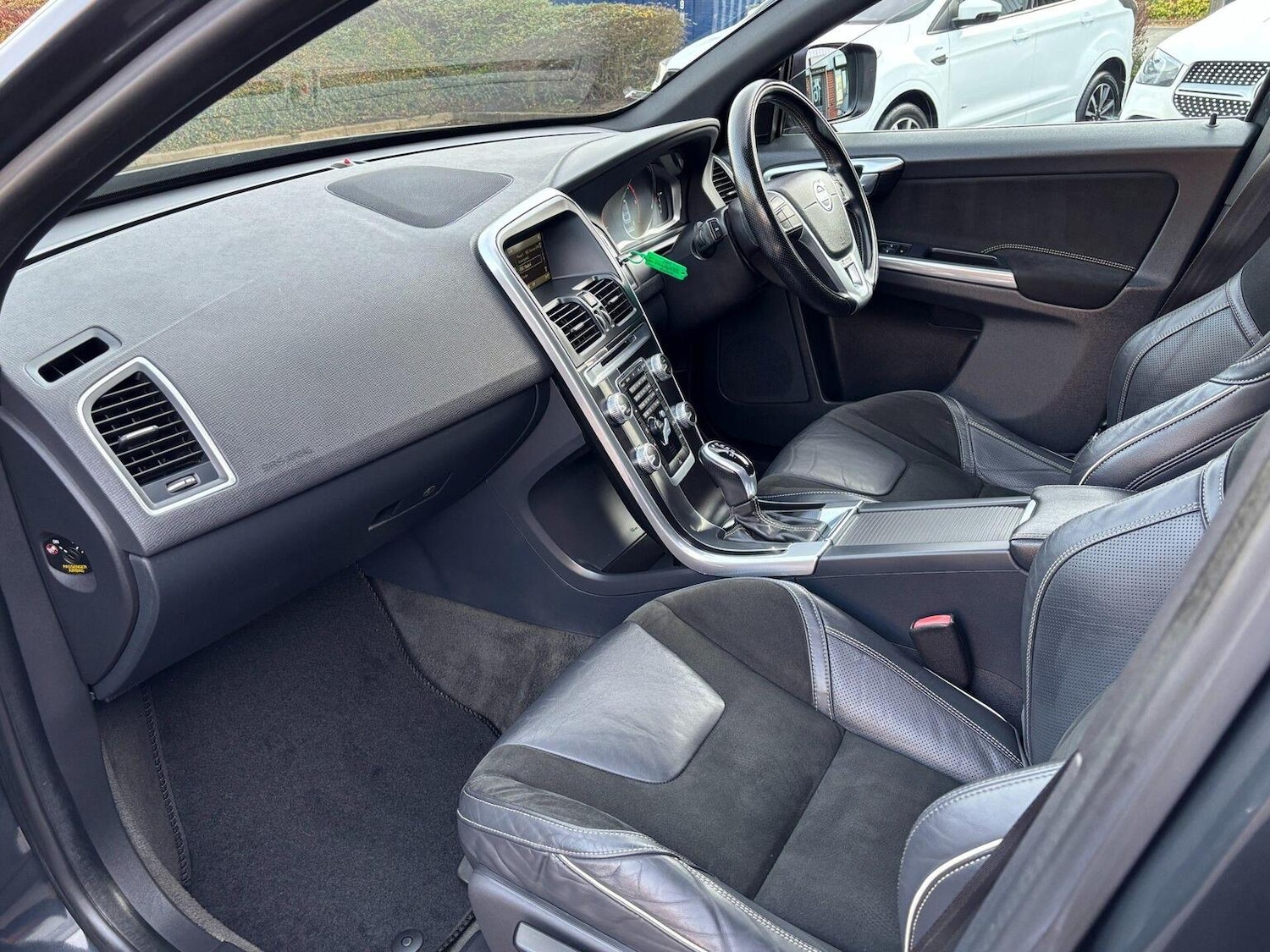 Used Volvo XC60 2015 for sale - 76941813: Photo 30