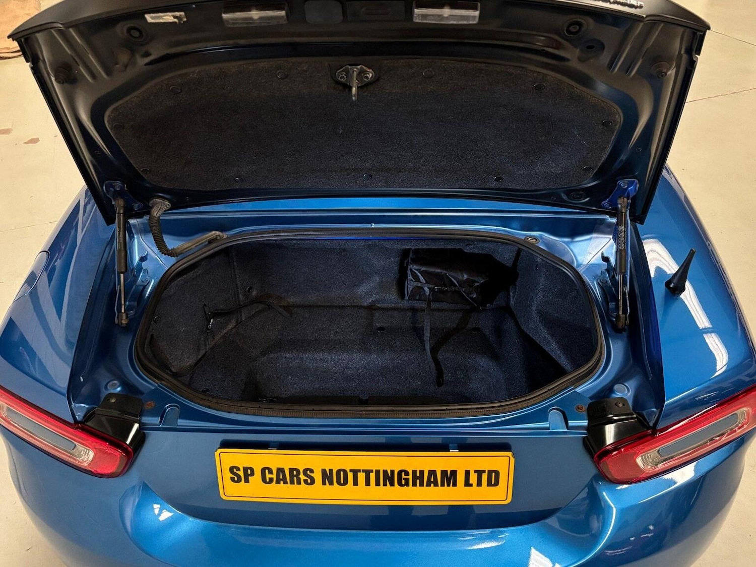 Used Abarth 124 Spider 2018 for sale - 77395158: Photo 31