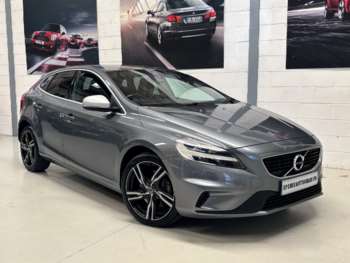 2016 (16) - D2 [120] R DESIGN Pro 5dr Geartronic