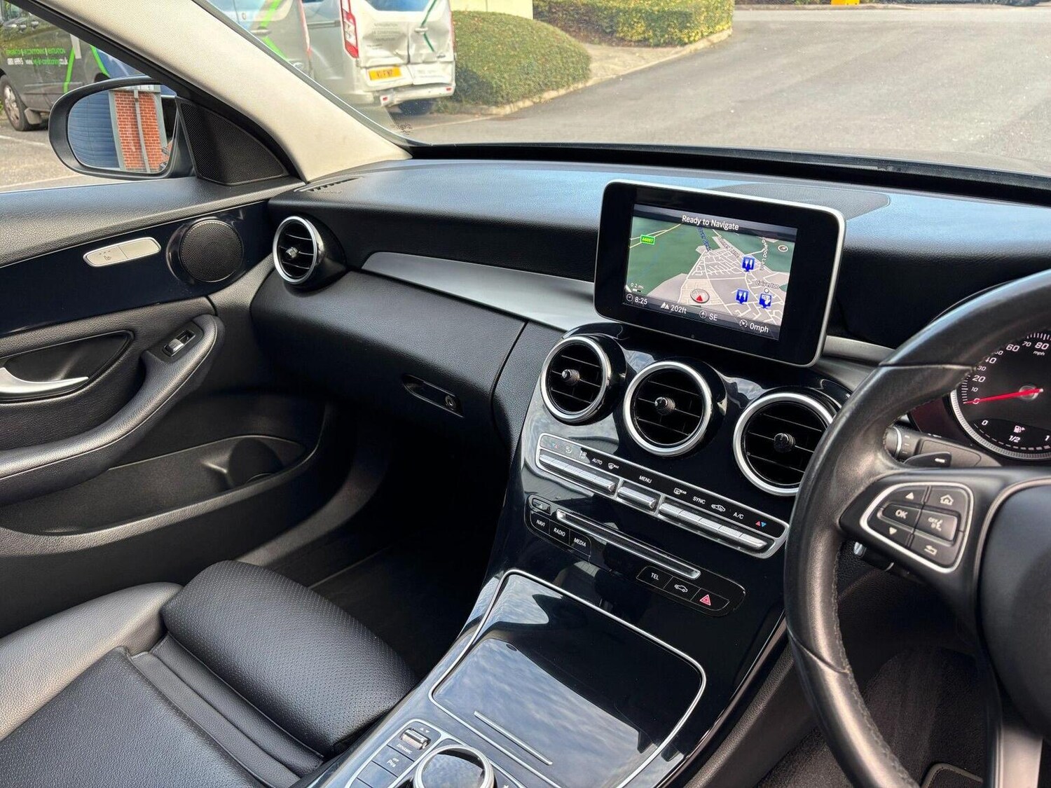 Used Mercedes-Benz C Class 2018 for sale - 78223000: Photo 18