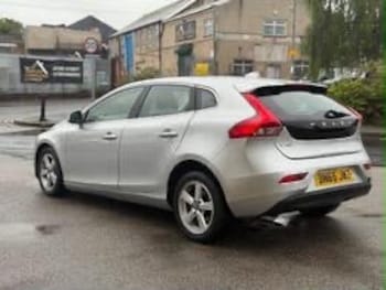 Used Volvo V40 2015 for sale - 79604992: Photo