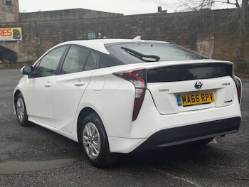 Used Toyota Prius 2016 for sale - 78886637: Photo