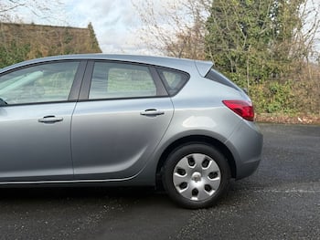 Used Vauxhall Astra 2014 for sale - 79605165: Photo