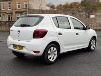 Used Dacia Sandero 2017 for sale - 79605008: Photo