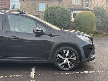 Used Peugeot 2008 2016 for sale - 79605040: Photo
