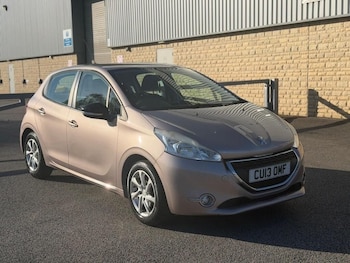 Used Peugeot 208 2013 for sale - 78886730: Photo