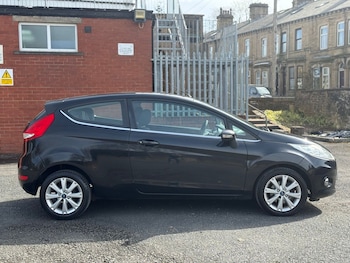 Used Ford Fiesta 2010 for sale - 79605219: Photo