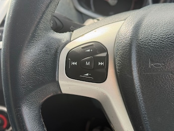 Used Ford Fiesta 2010 for sale - 79605219: Photo
