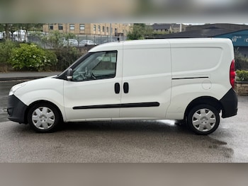 Used Vauxhall Combo 2015 for sale - 79144703: Photo