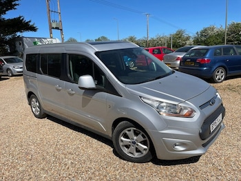 Used Ford Grand Tourneo Connect 2015 for sale - 78424863: Photo