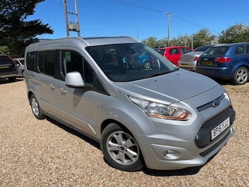 Used Ford Grand Tourneo Connect 2015 for sale - 78424863: Photo