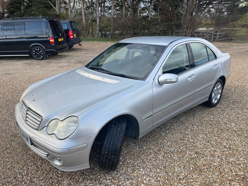 Used Mercedes-Benz C Class 2004 for sale - 77570973: Photo 6