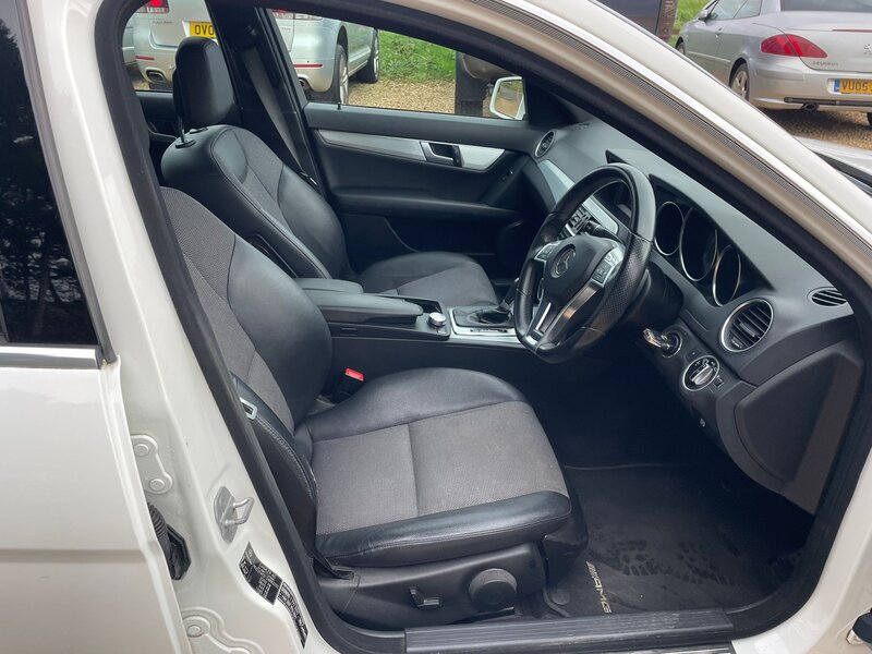 Used Mercedes-Benz C Class 2013 for sale - 76453177: Photo 10