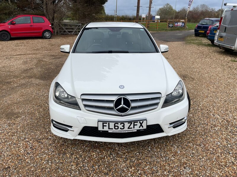 Used Mercedes-Benz C Class 2013 for sale - 76453177: Photo 2