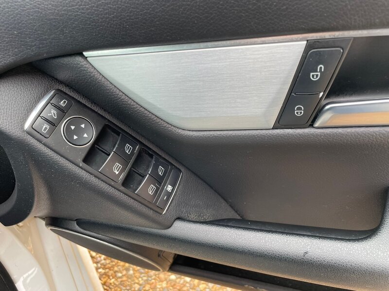 Used Mercedes-Benz C Class 2013 for sale - 76453177: Photo 20