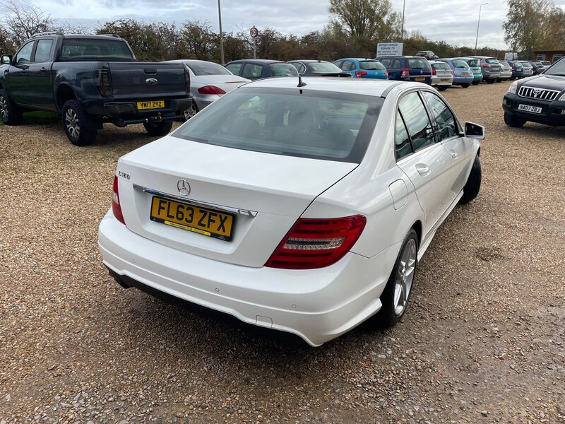 Used Mercedes-Benz C Class 2013 for sale - 76453177: Photo 8