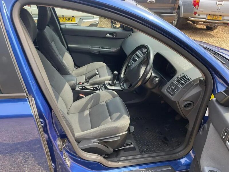 Used Volvo V50 2007 for sale - 76431779: Photo 10