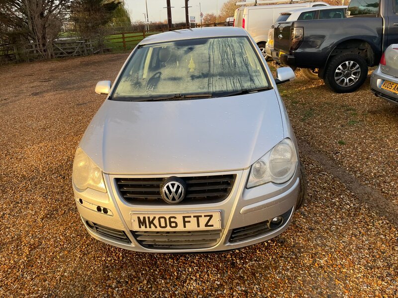 Used Volkswagen Polo 2006 for sale - 76836488: Photo 2