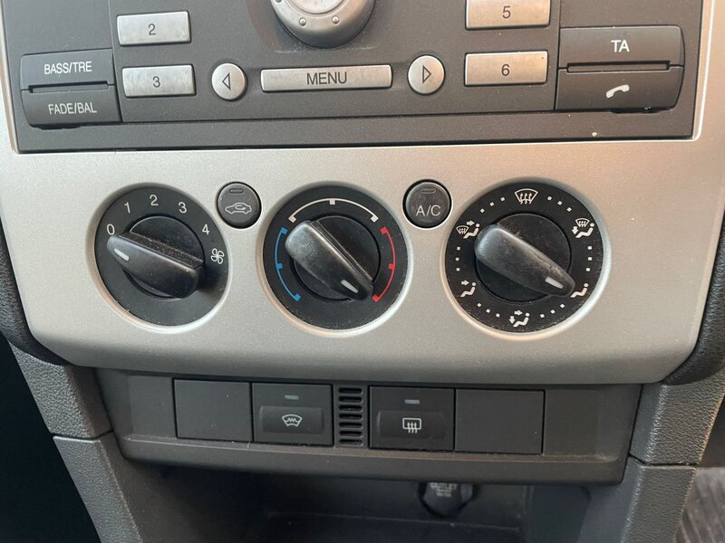 Used Ford Focus 2006 for sale - 77493719: Photo 9