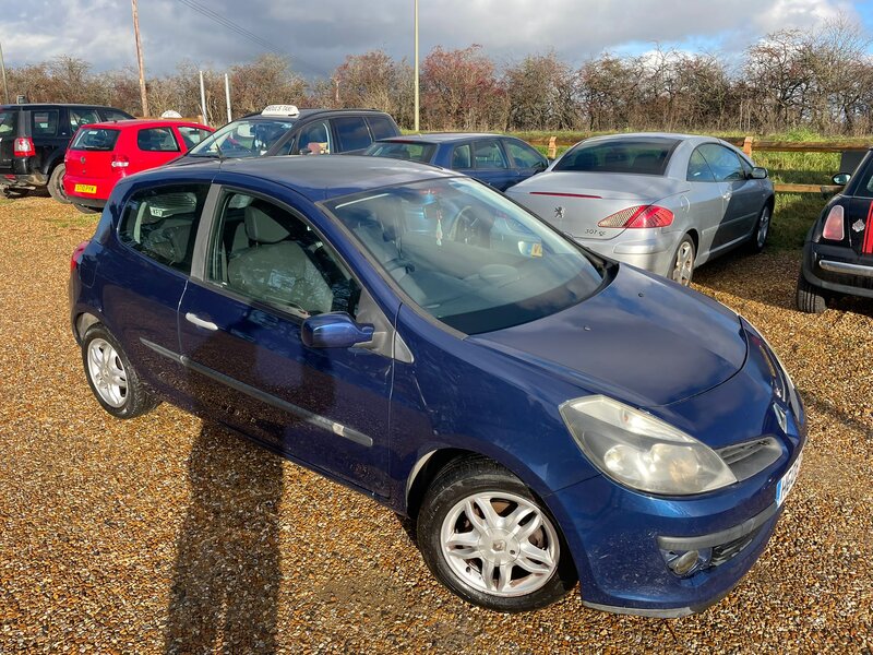 Used Renault Clio 2008 for sale - 77226110: Photo 2